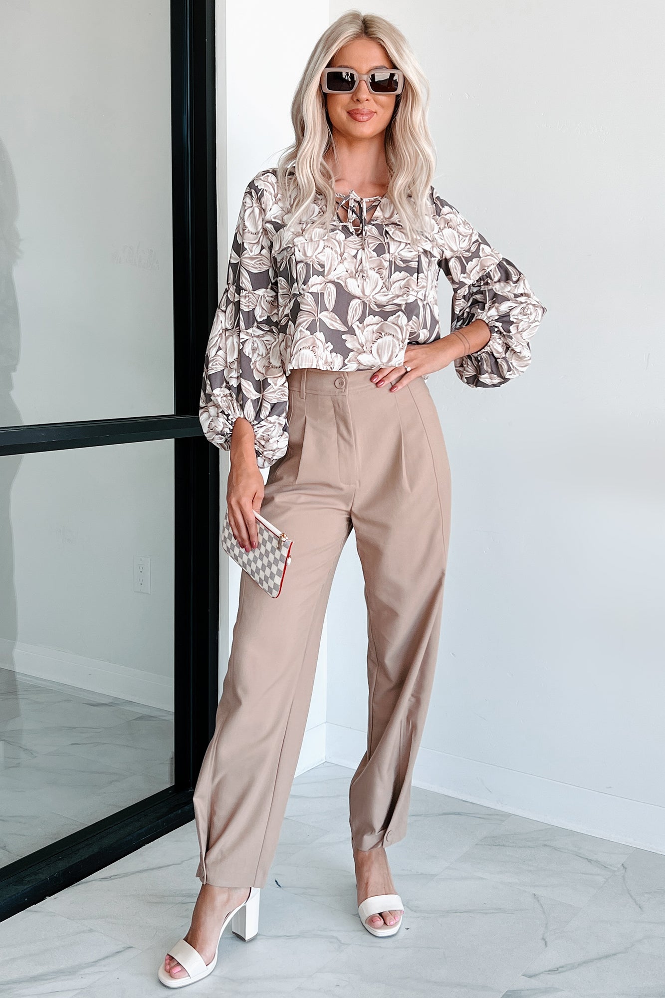 Working Late Pleated Buttoned Cuff Pants (Latte)